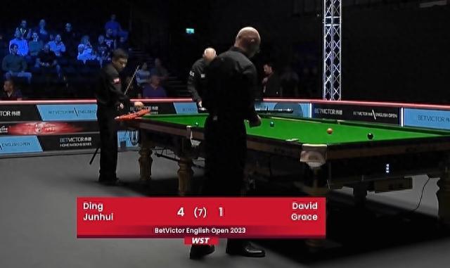 前锋和中场 前锋和中场