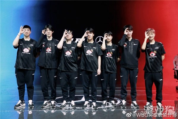 尤其是在E 尤其是在E