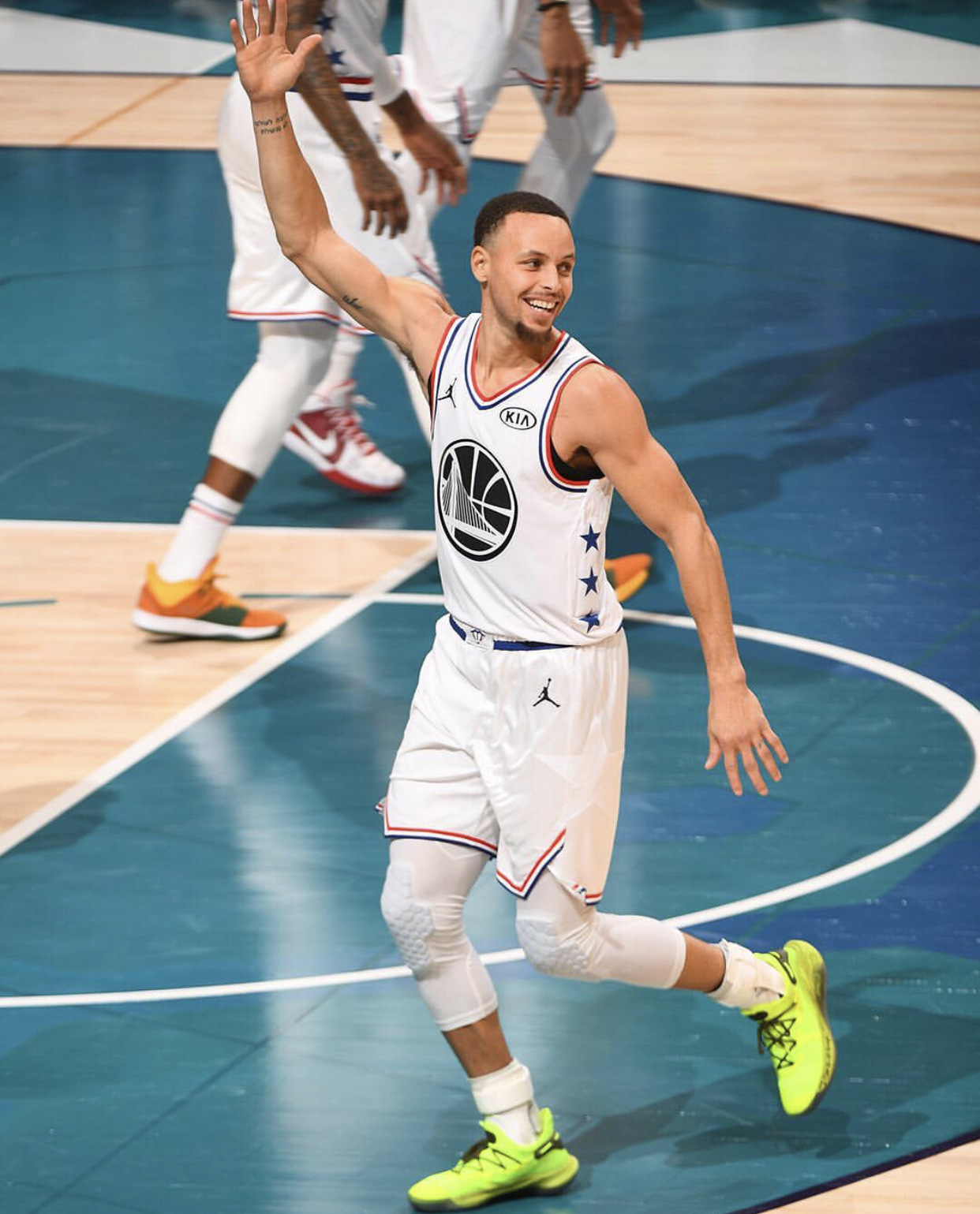 手续费与增 手续费与增